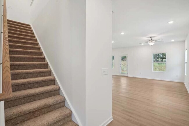 5381 Frontier Ct, Flowery Branch, GA 30542 - photo 6