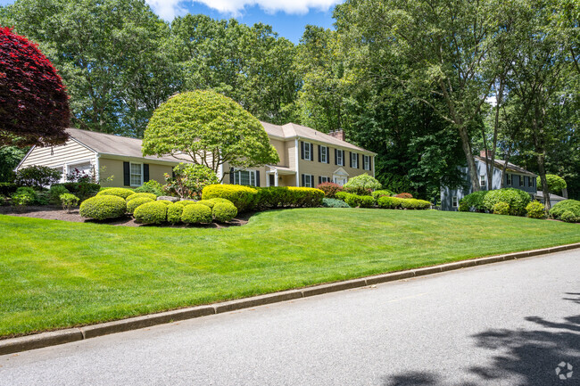 Experience Shippeetown, RI's charming colonial homes amidst nature's beauty.