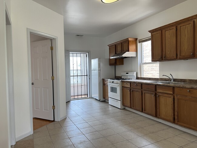 Kitchen & Dinning Room