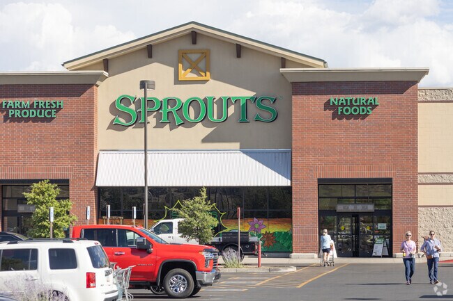 Sprouts is the best grocer near Castle Canyon Mesa.