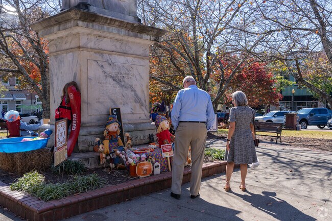 The Downtown Squarecrow Contest brings quirky, spooky, and artistic scarecrows to Gainesville’s Central Core.