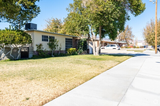Homes in Mojave have nice large sidewalks.
