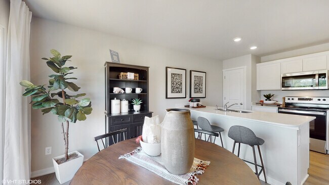 1028 33rd St SE unit 37029441, Altoona, IA 50009 - photo 6