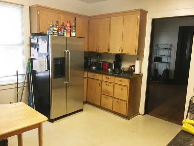 410 W Mifflin St unit 2, Madison, WI 53703 - photo 5