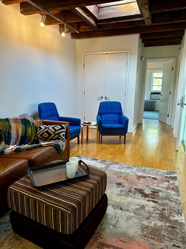 682 President St Unit Top Fl Furnishd Summer, Brooklyn, NY 11215