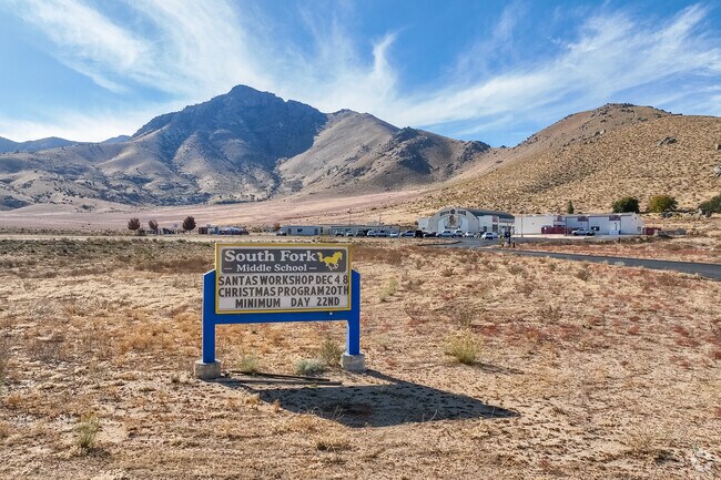 South Fork Middle school nested next the northern mountains of Weldon, California.