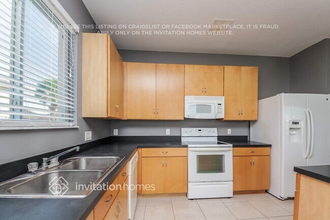 3493 Harlequin Dr, Saint Cloud, FL 34772 - photo 4