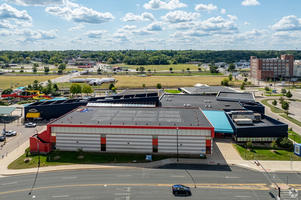 West Michigan Virtual Academy is a virtual public school in Battle Creek that is tuition-free.