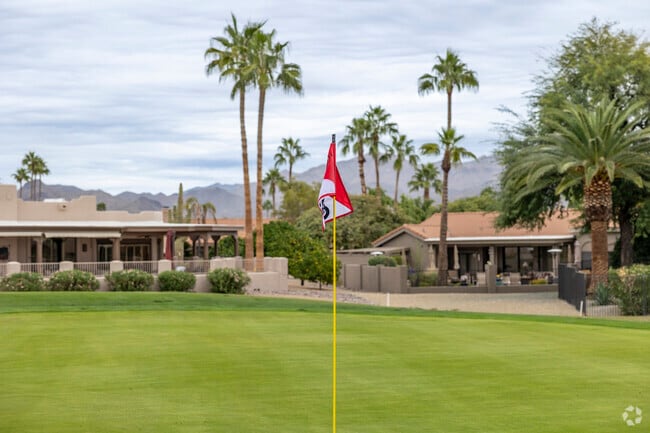 While many homes in Rio Verde have golf course views, many others are just steps away.