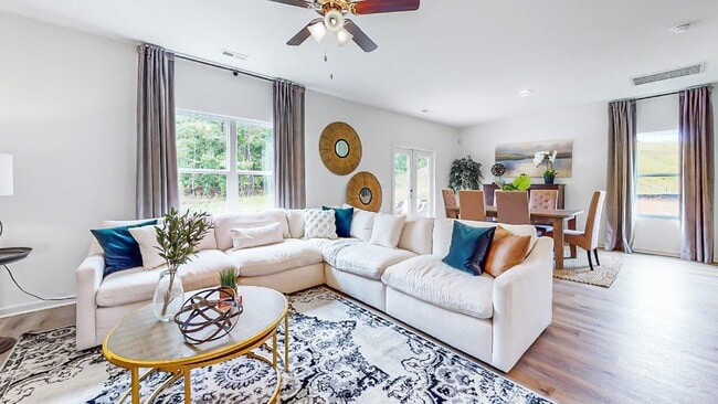 101 Peavine Way unit 38642921, Alabaster, AL 35007 - photo 3