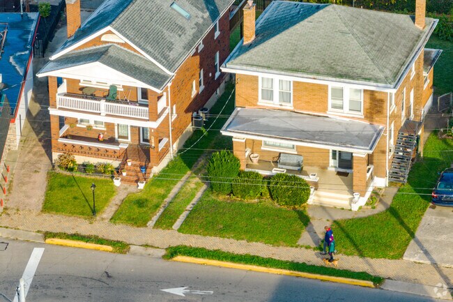 Ludlow residents can safely commute on residential streets via the sidewalk.