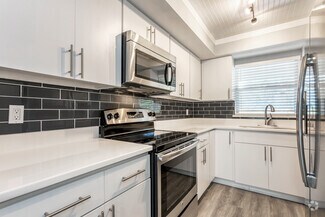 1840 Morrill St, Sarasota, FL 34236
