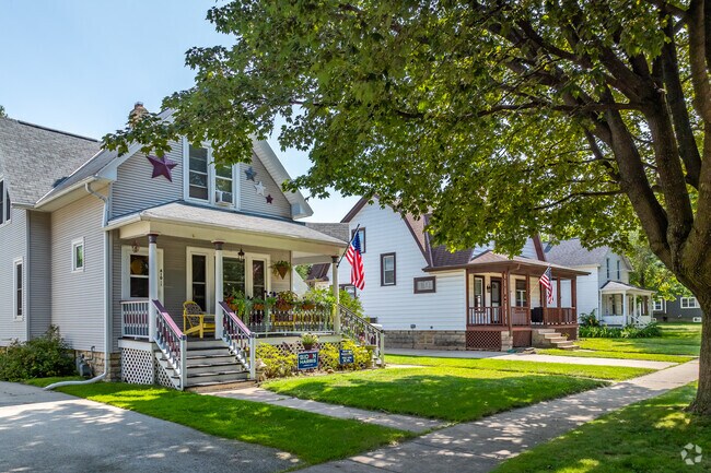 The Fort Howard neighborhood has tree lined sidewalks, great for walking.