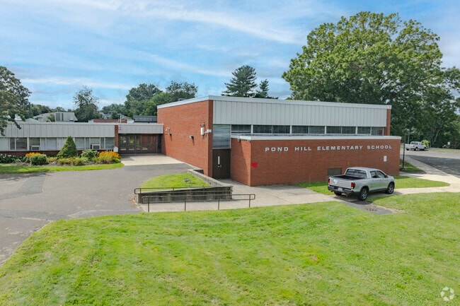 Pond Hill Elementary School is located at 299 Pond Hill Road in Wallingford, CT.