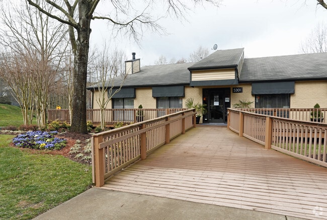 The Parke at Trinity Apartment Homes, Raleigh, NC 27607 - photo 4