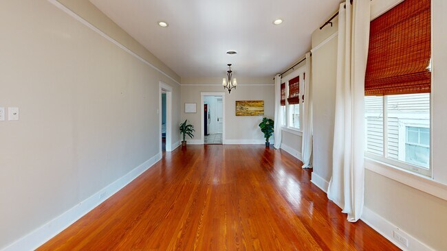 7833 Belfast St, New Orleans, LA 70125 - photo 2