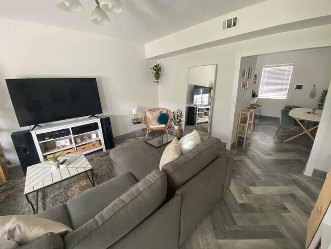 1525 Pennsylvania Ave unit 12, Miami Beach, FL 33139 - photo 6