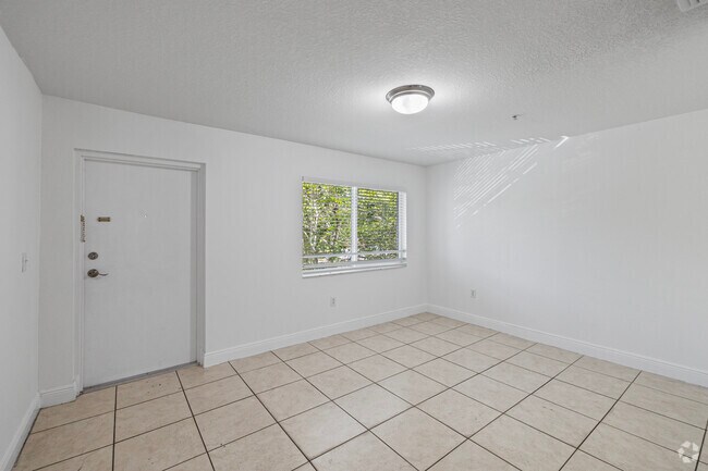 Palm West Apartments, Hialeah, FL 33016 - photo 2