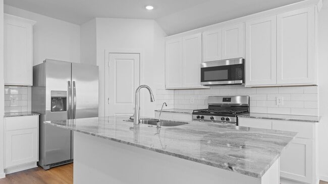 9110 Sunset Marina Way, Iowa Colony, TX 77583 - photo 3