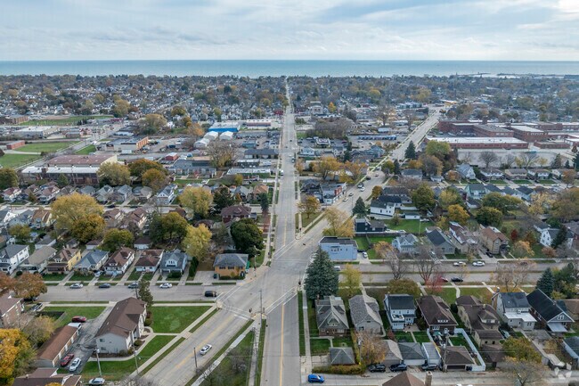 Horlick Heights is home to many shopping, dining and outdoor destinations.