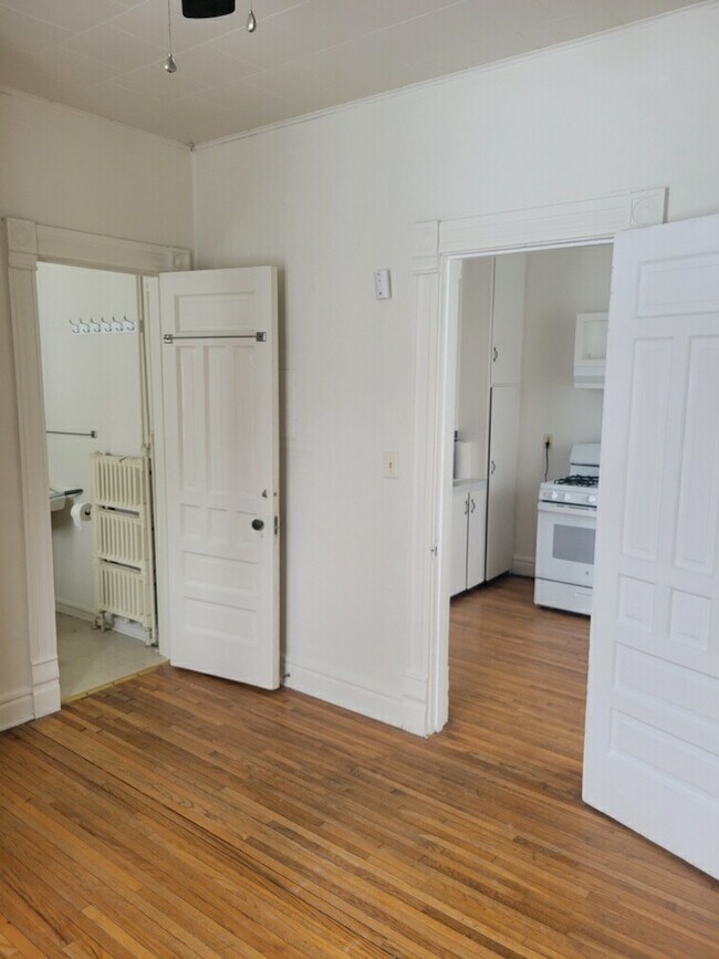 609 S Broad St unit 2, Mankato, MN 56001 - photo 6