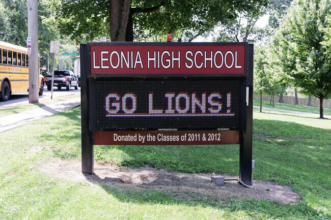 Well ranked in the state, Leonia High School in Leonia, NJ offers a quality education.