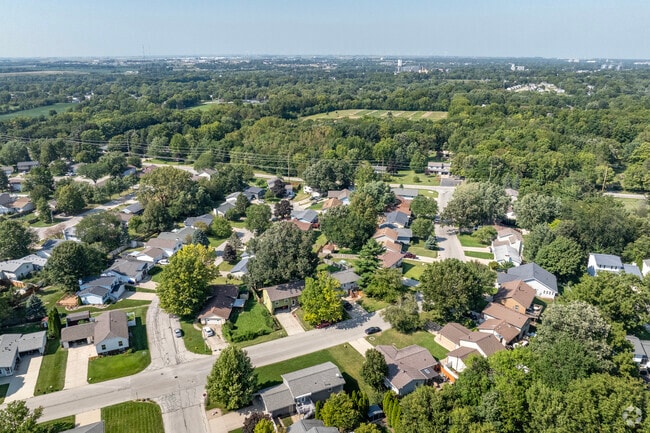 Oakwoods is an established southwest Bloomington neighborhood that focuses on community.