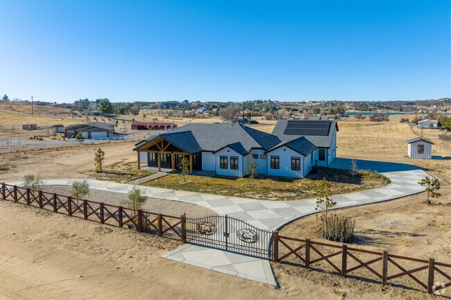 Lake Riverside’s expansive custom homes offer unmatched tranquility and style.