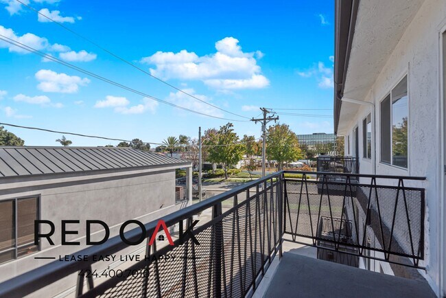 3401 Ocean Park Blvd unit 206, Santa Monica, CA 90405 - photo 3