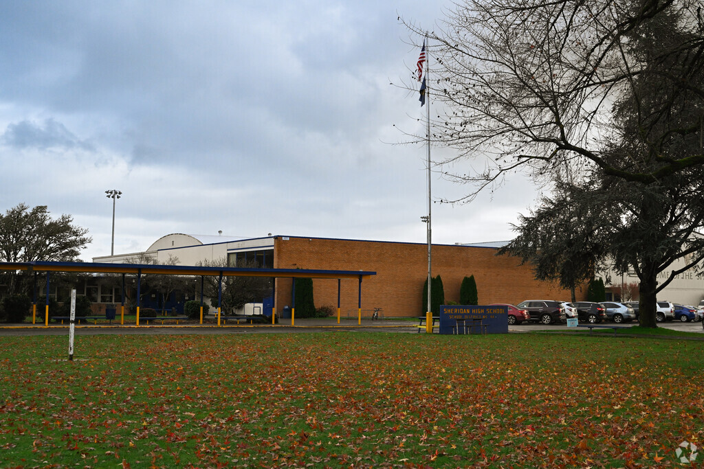 Sheridan High School provides education in the neighborhood of 
Yamhill.