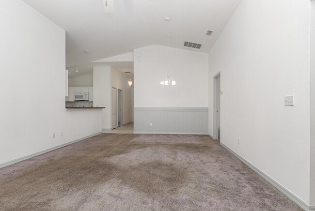 923 Sandy Ridge Dr, Davenport, FL 33896 - photo 3