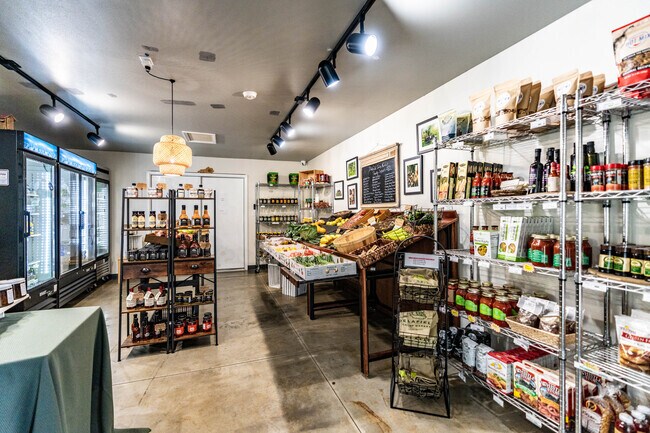 Delafield CO-OP Market provides local meets and products for the community.