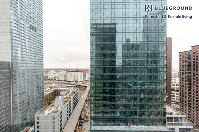 27-01 Jackson Ave unit FL21-ID1797, Queens, NY 11101 - photo 4