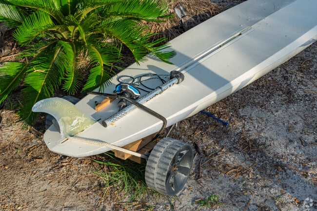 Residents enjoy proximity to the Gulf Coast for waterside recreation.