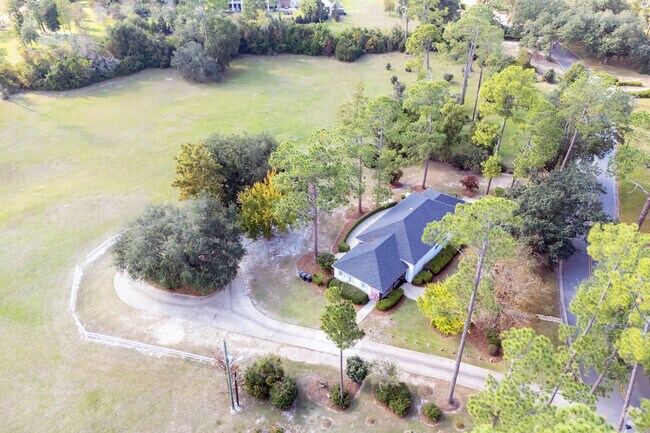 The Garden Center at Historic Rawson Circle is a club that tends to plants in Palmyra Heights.