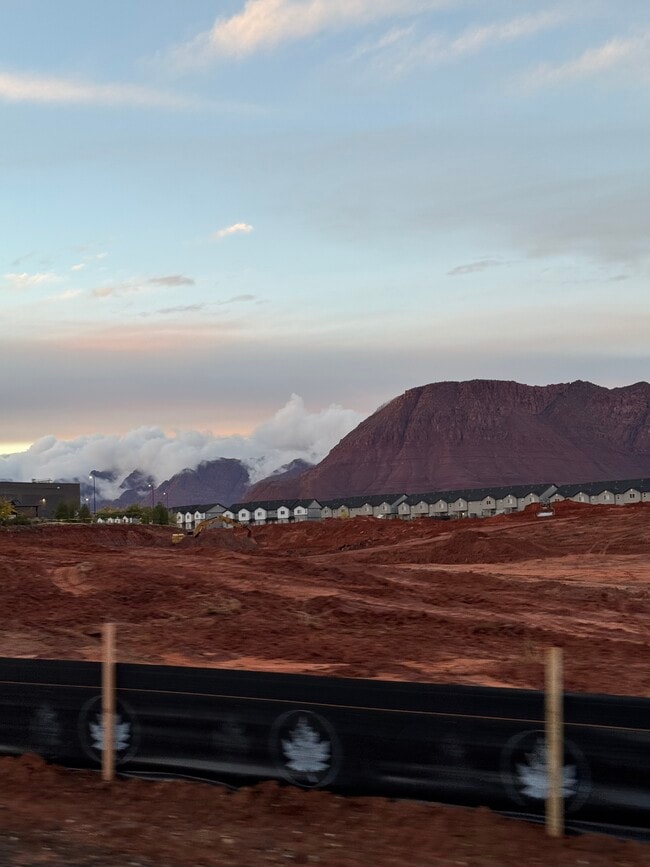 1001 W Curly Hollow Dr, St. George, UT 84770 - photo 3