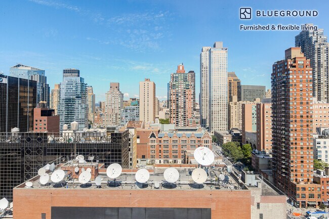 500 W 56th St unit FL26-ID2016, New York, NY 10019 - photo 4