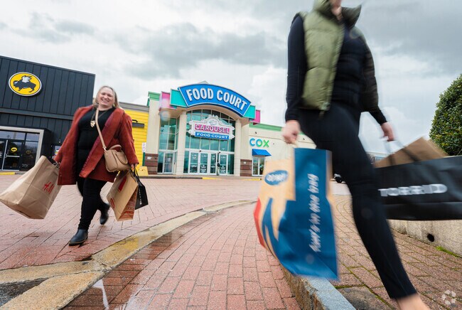 Stop by the local Warwick Mall just outside Hoxie for some retail therapy.