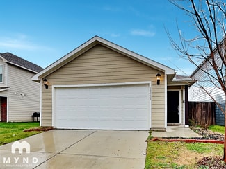 10528 Many Oaks Dr, Fort Worth, TX 76140