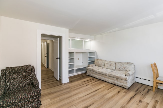 11 Charlotte St unit 4, Baldwinsville, NY 13027 - photo 7