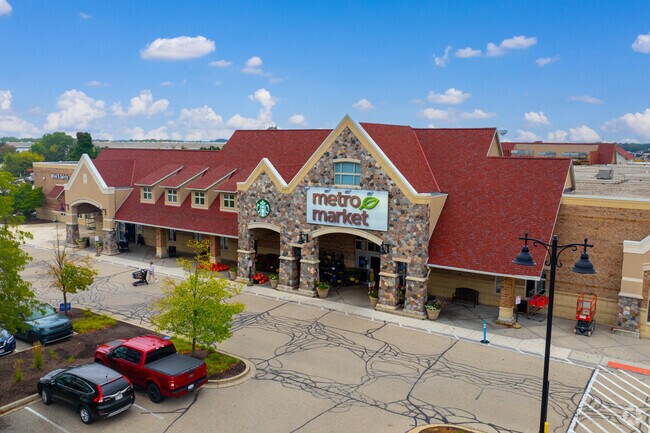 Metro Market groceries is where most residents stop in for household essentials.