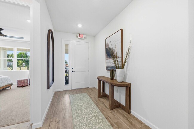 10669 NW Suncrest Loop, Port Saint Lucie, FL 34987 - photo 6