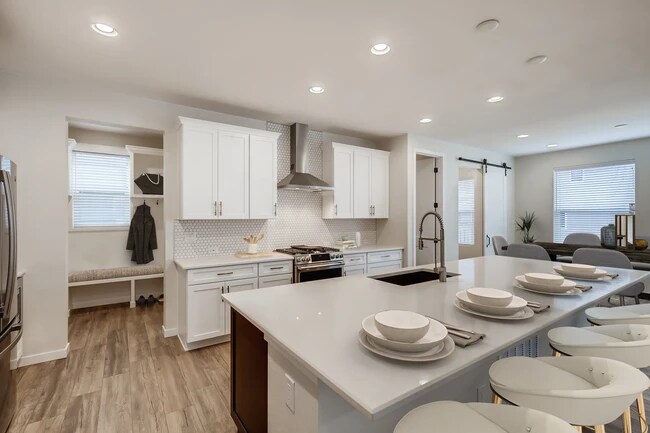 9110 Lake Breeze Dr unit 36452800, Littleton, CO 80125 - photo 7