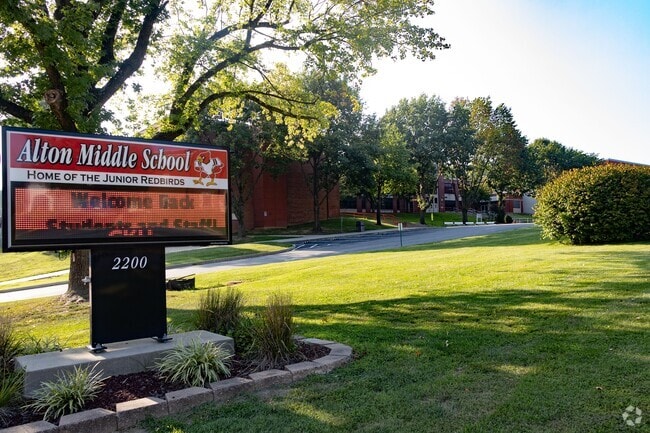 Welcome to Alton Middle School.