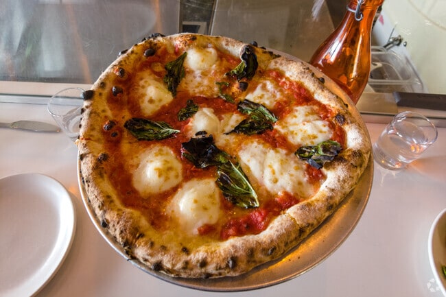Falora serves thin, artisan-style pizza in Broadmoor-Broadway.