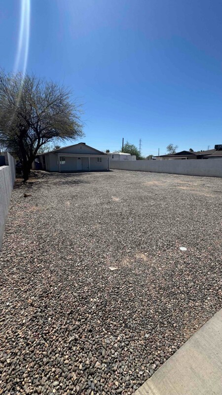 3837 W Lincoln St, Phoenix, AZ 85009