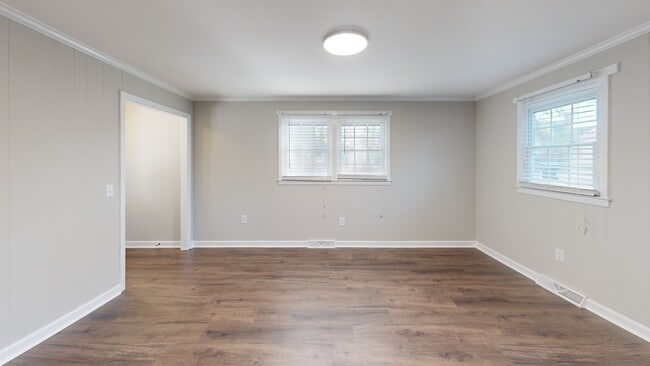 403 Oak Dr, Belton, SC 29627 - photo 3