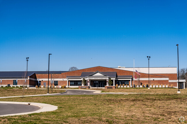 Liberty Creek Elementary educates 449 students.
