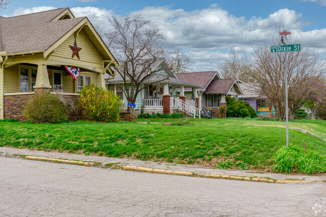 McDoel Gardens has many Craftsman-style homes and bungalows to choose from.