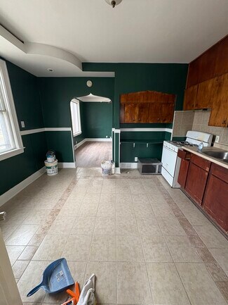 3983 Talbot St Unit 2, Hamtramck, MI 48212